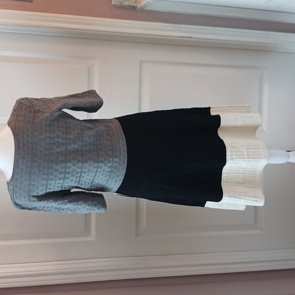 NWT ** Gabby Skye ** womens cable lightweight sweater dress size M - Picture 4 of 11